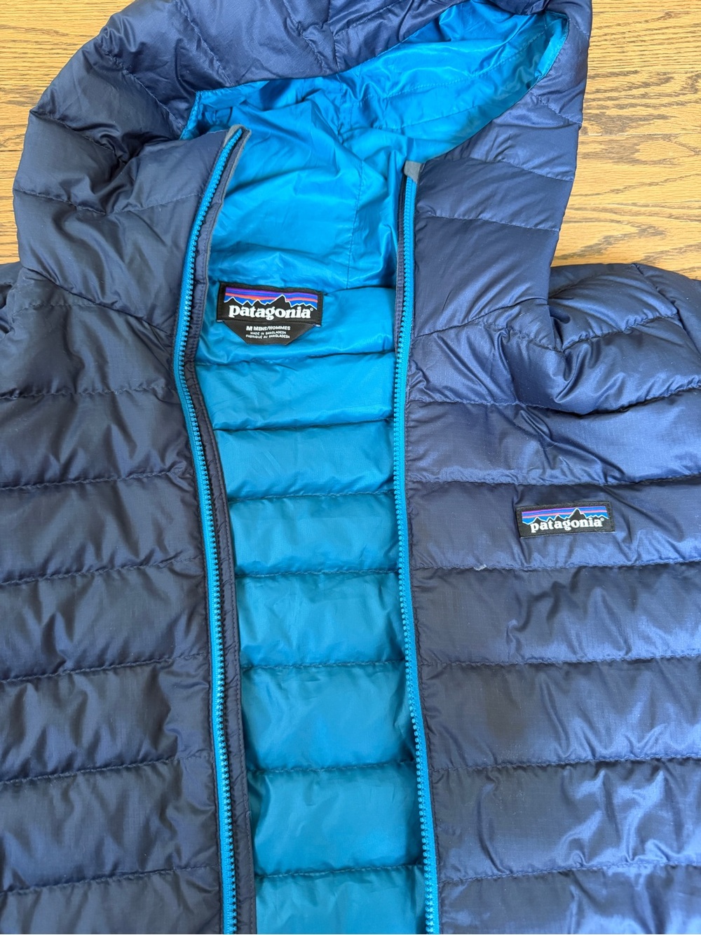 Patagonia Men’s Dark Navy Quilted Puffer Jacket